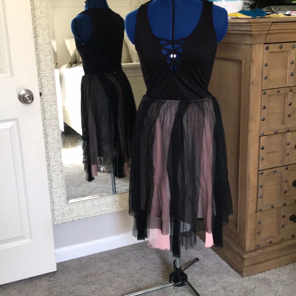 Skirt only, size Large tool and silk